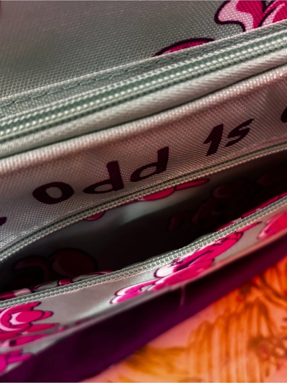 Theodd1sout backpack
